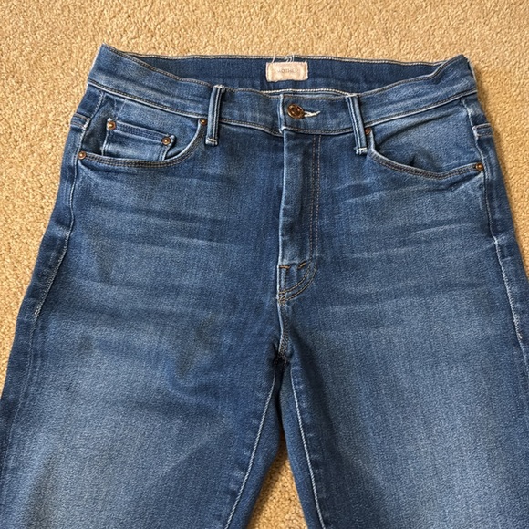 MOTHER The weekender mid rise flare jeans - Picture 5 of 8